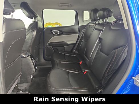 Certified 2022 Jeep Compass Limited image 13