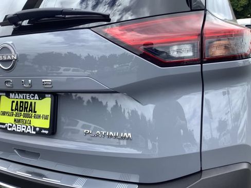 Used 2022 Nissan Rogue Platinum w/ Head-Up Display Package FWD image 41
