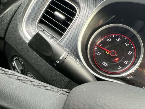 Used 2016 Dodge Charger SXT w/ Navigation & Travel Group image 33