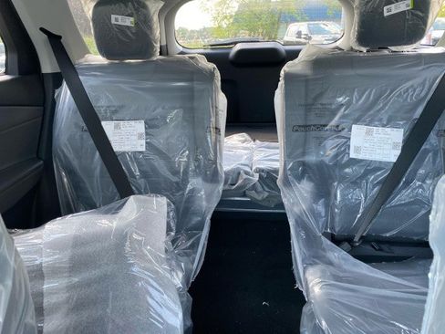 New 2026 Ford Explorer Active w/ Active Comfort Package AWD/4WD image 18