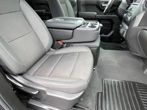 Used 2024 Chevrolet Silverado 1500 Custom Trail Boss w/ Dark Appearance Package image 11