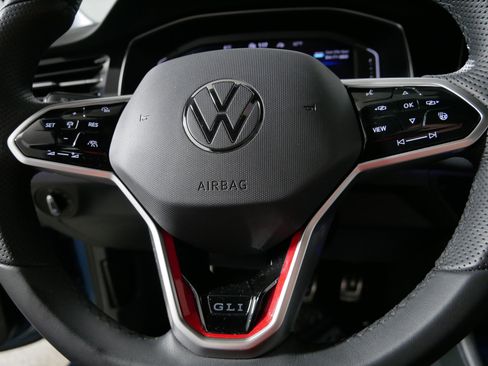 Used 2025 Volkswagen Jetta GLI Autobahn image 25