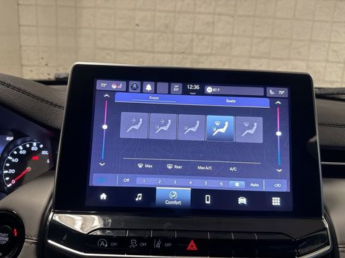 Used 2022 Jeep Compass Limited image 12