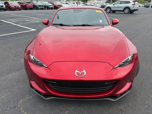 Used 2020 MAZDA MX-5 Miata RF Grand Touring RWD image 2