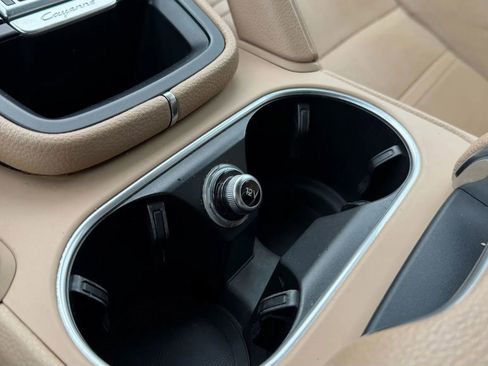 Used 2019 Porsche Cayenne S w/ Premium Plus Package image 48