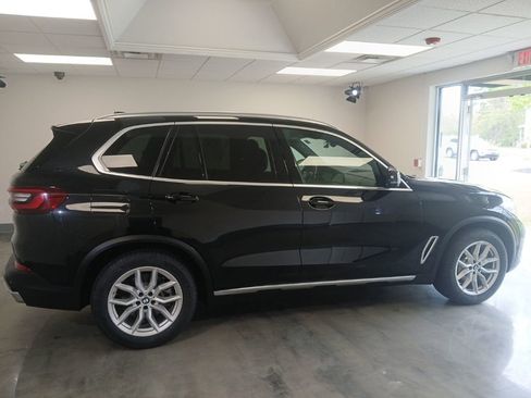 Used 2023 BMW X5 xDrive40i w/ Premium Package AWD/4WD image 8