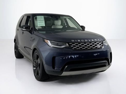 Used 2024 Land Rover Discovery S AWD/4WD image 7
