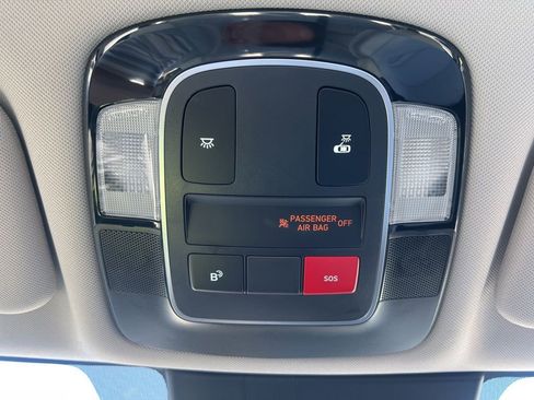 Used 2025 Hyundai Sonata SEL FWD image 44