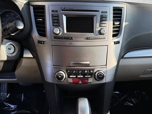 Used 2014 Subaru Outback 2.5i Premium image 20