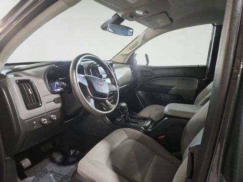 Used 2017 Chevrolet Colorado W/T w/ WT Convenience Package AWD/4WD image 9