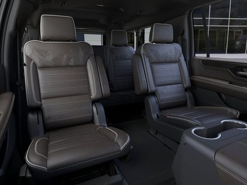 New 2026 GMC Yukon XL Denali Ultimate AWD/4WD image 17