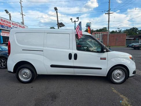 Used 2022 RAM ProMaster City Tradesman FWD image 3