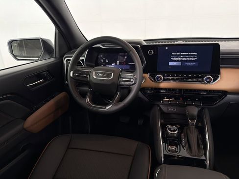 New 2026 GMC Canyon AT4 w/ Off-Road Front Bumper Package image 20