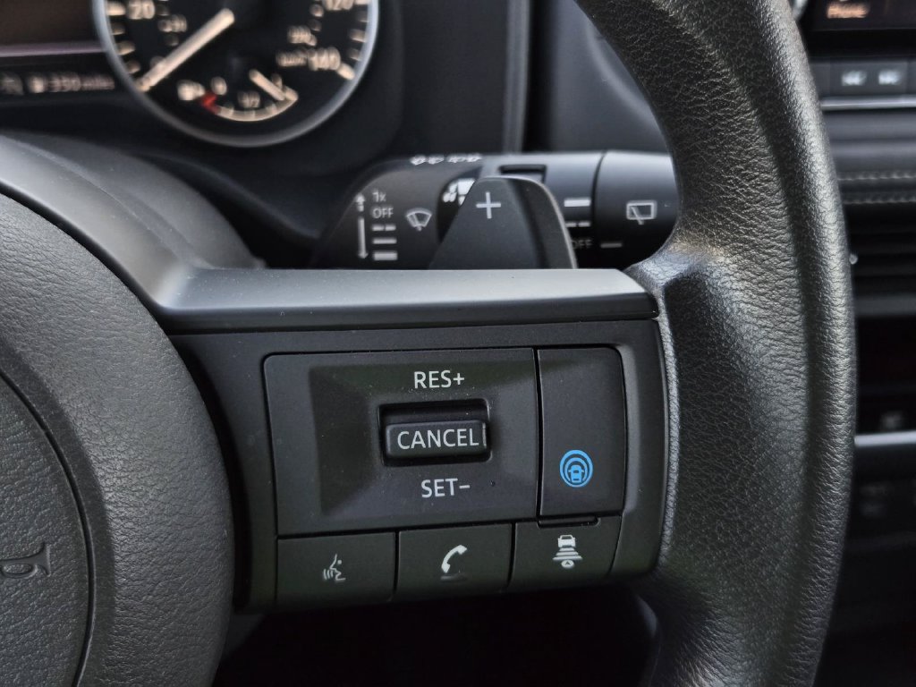 Certified 2024 Nissan Rogue SV FWD image 26