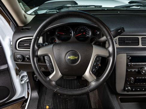 Used 2014 Chevrolet Silverado 2500 LTZ w/ LTZ Plus Package image 18