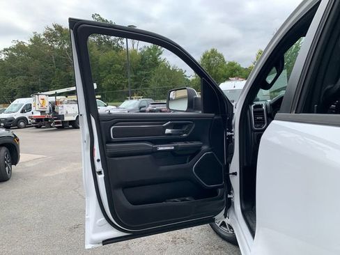 Used 2025 RAM 1500 Laramie image 17