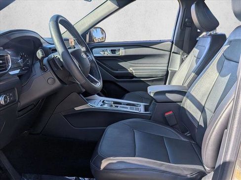 Used 2020 Ford Explorer Limited image 14