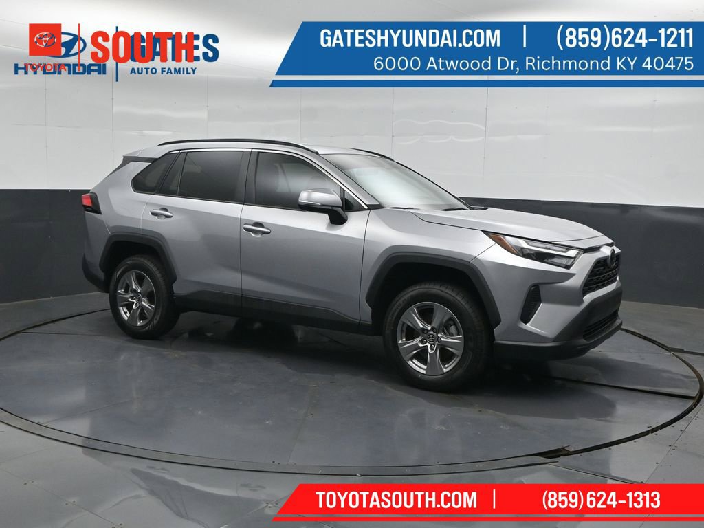 Used 2024 Toyota RAV4 XLE AWD/4WD image 1
