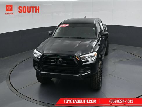 Used 2022 Toyota Tacoma SR AWD/4WD image 44
