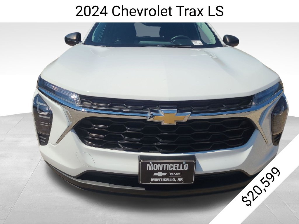 Certified 2024 Chevrolet Trax LS FWD image 2