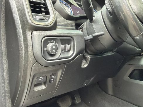 Used 2019 RAM 1500 Limited AWD/4WD image 43