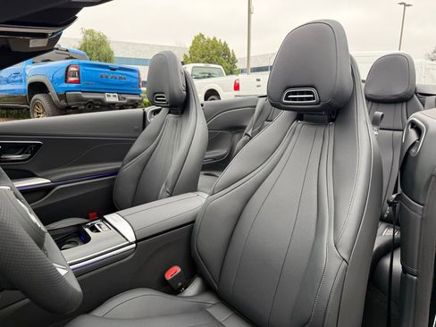 New 2026 Mercedes-Benz CLE 300 4MATIC Cabriolet image 12