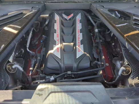 Used 2021 Chevrolet Corvette Stingray Premium Cpe w/ Z51 Performance Package RWD image 19