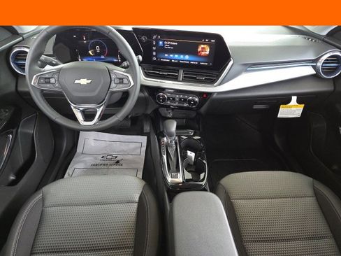 New 2026 Chevrolet Trax LT w/ Driver Confidence Package image 2