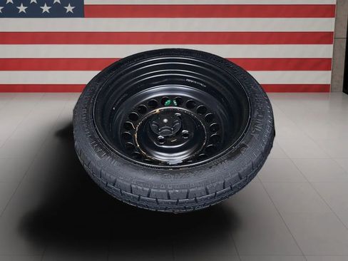 Used 2020 Nissan Versa SR image 25