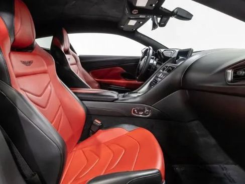 Used 2019 Aston Martin DBS Superleggera image 17