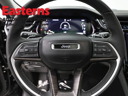 Used 2023 Jeep Grand Cherokee 4WD 4xe image 10