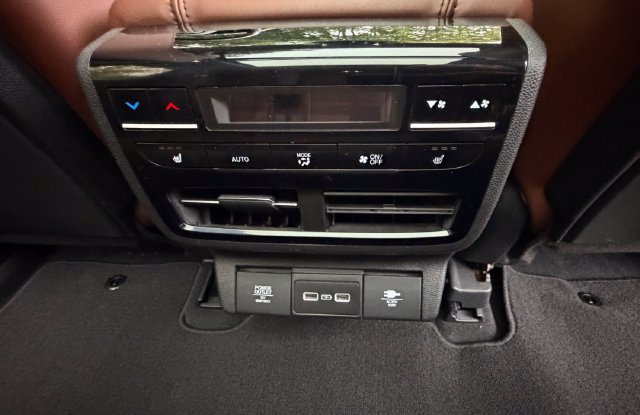 Used 2023 Acura MDX w/ Advance Package AWD/4WD image 36