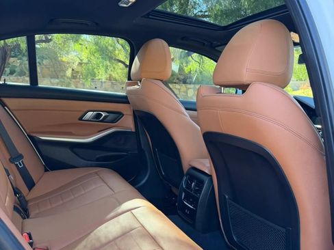 Used 2021 BMW 330i Sedan w/ Convenience Package RWD image 12