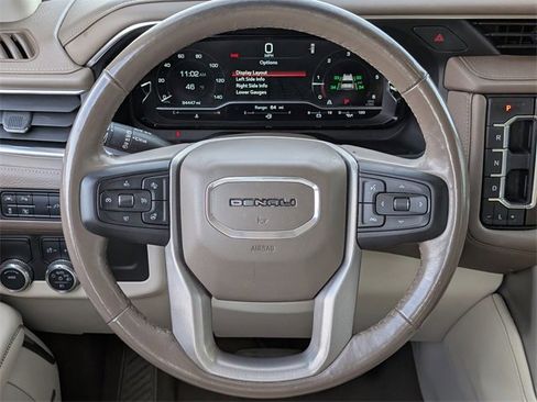 Used 2022 GMC Yukon Denali image 11