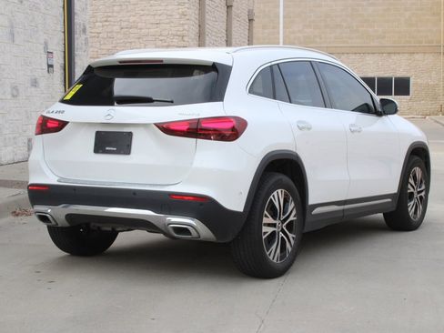 Used 2025 Mercedes-Benz GLA 250 4MATIC image 3