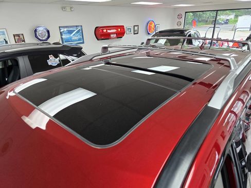 Used 2022 Nissan Pathfinder SL w/ SL Premium Package image 9