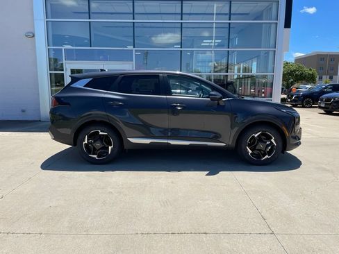 New 2026 Kia Sportage EX FWD image 4