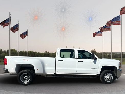 Used 2017 Chevrolet Silverado 3500 W/T AWD/4WD image 8
