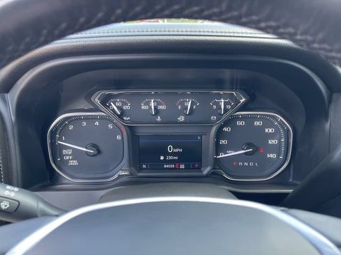 Used 2022 GMC Sierra 1500 Elevation w/ X31 Off-Road Package AWD/4WD image 18