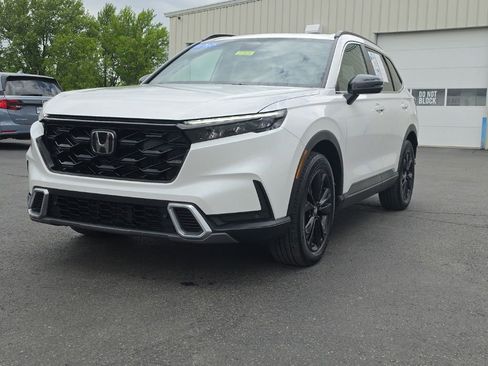 Used 2025 Honda CR-V Sport Touring image 3