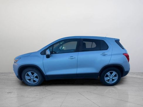 Used 2020 Chevrolet Trax LS w/ Tint and Cruise Package FWD image 2