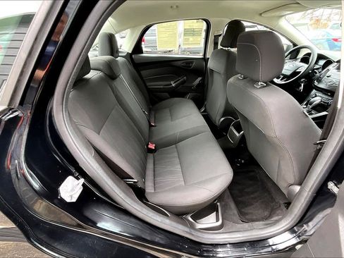 Used 2017 Ford Focus S image 18