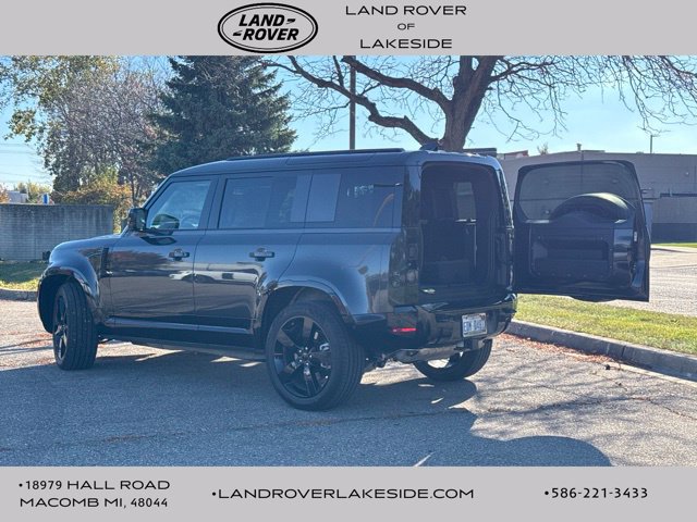Used 2026 Land Rover Defender 110 X-Dynamic SE AWD/4WD image 24
