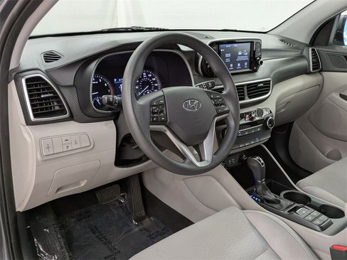 Used 2019 Hyundai Tucson SE image 12