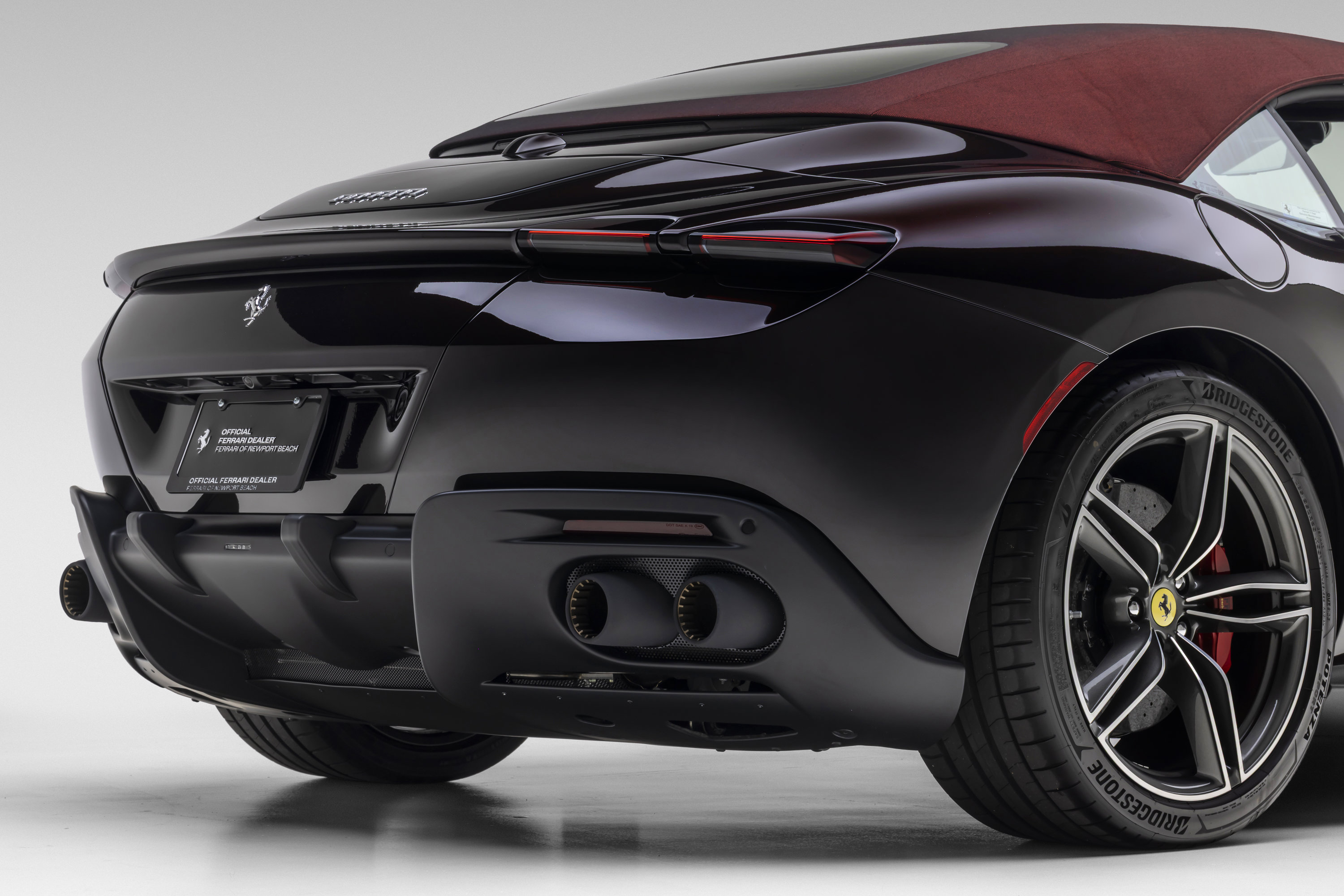 Certified 2026 Ferrari Roma Spider RWD image 18