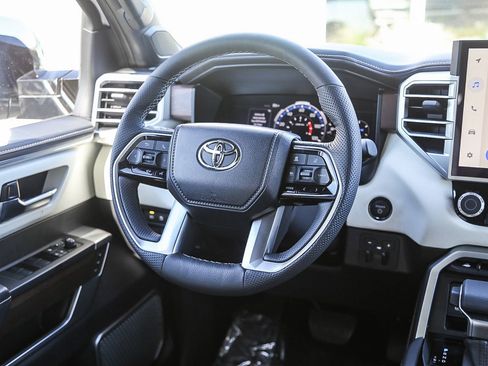 Used 2025 Toyota Sequoia Capstone AWD/4WD image 13