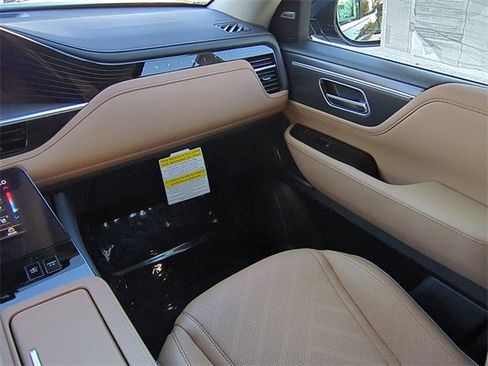 New 2026 INFINITI QX80 Luxe image 17