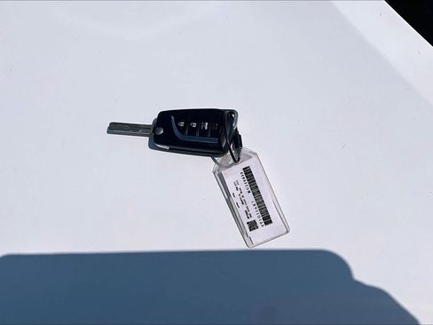 Used 2024 Toyota Camry SE FWD image 15
