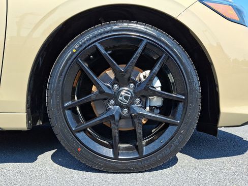 Used 2025 Honda Civic Sport image 8