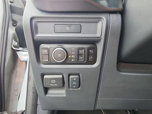 Used 2025 Ford F150 Raptor AWD/4WD image 18